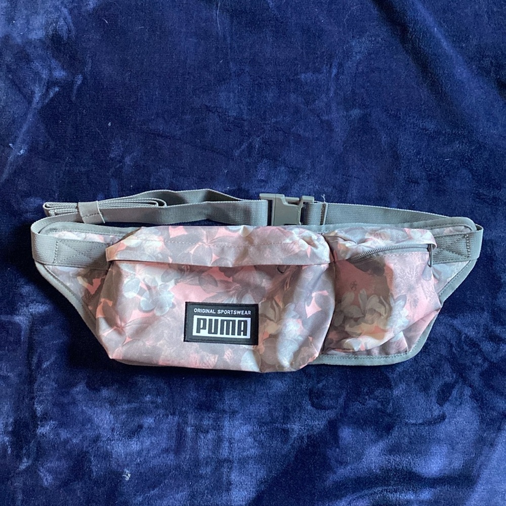 NWOT puma hip pack
